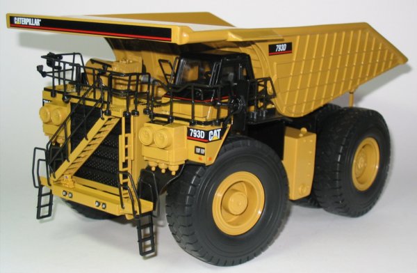 The new Caterpillar 793D mining truck has now been released.