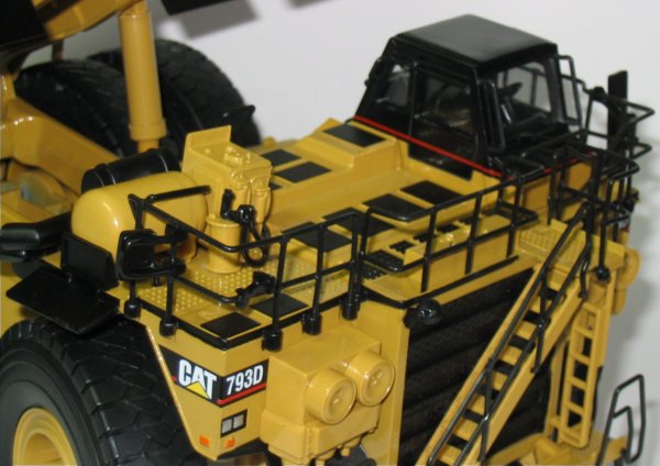 Cat 793D mining truck
