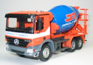 Liebherr HTM704 concrete mixer