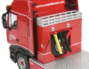 Iveco Stralis with Nooteboom OSDS-58-04V
