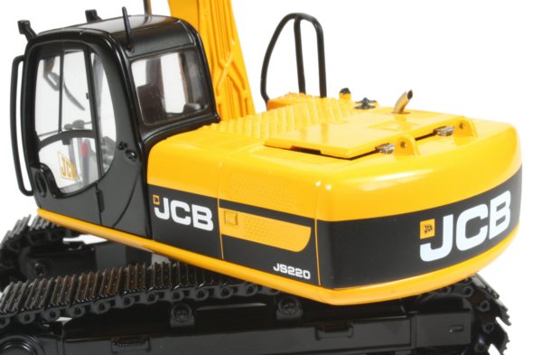 JCB JS220 with hammer