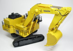 Komatsu PC2000