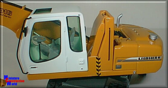 Liebherr A316 Wheeled Excavator by NZG