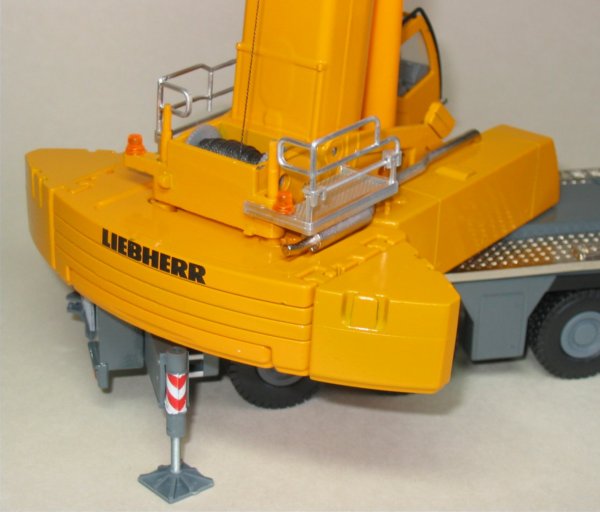 Liebherr LTM1200-5.1 Mobile Crane