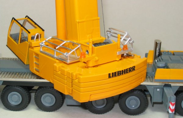 Liebherr LTM1200-5.1 Mobile Crane