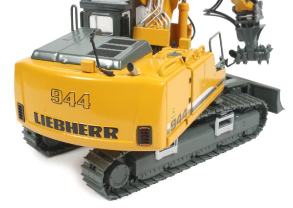 Liebherr R944C Excavator