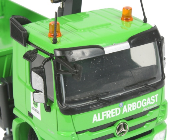 Actros 4x4 with crane - Arbogast