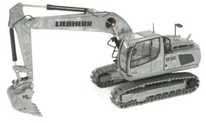 Liebherr R916 Tracked Excavator