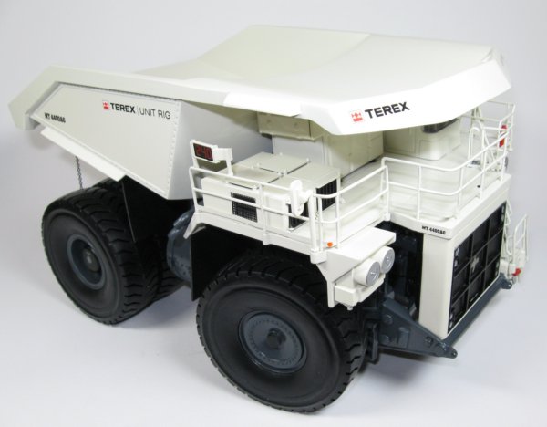 MT4400AC Mining Truck