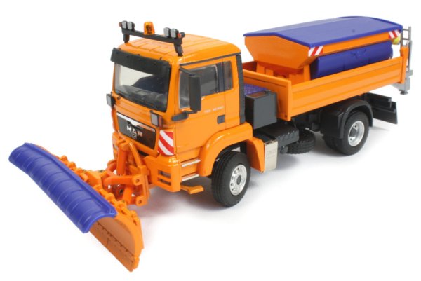 MAN 2-Axle Truck with Plow & Gritter