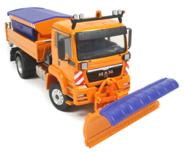 MAN 2-Axle Truck with Plow & Gritter