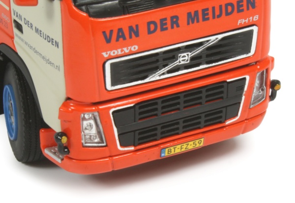 Volvo FH16 - Van der Meijden