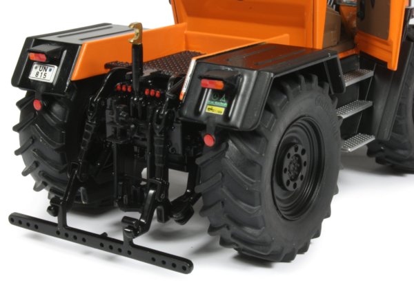 MB-Trak 1100