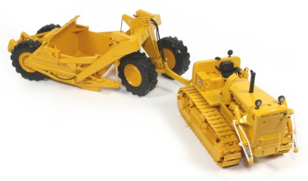 Allis Chalmers HD21 with towed scraper