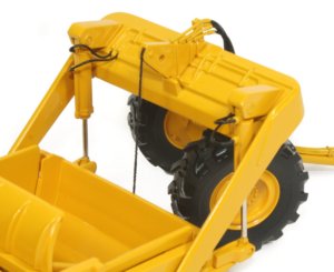 Allis Chalmers HD21 with towed scraper