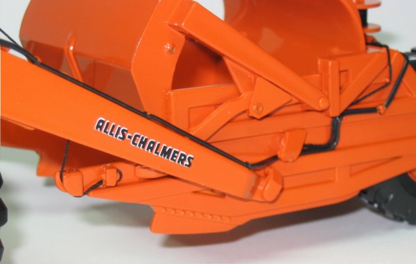 Allis Chalmers TS300 motor scraper