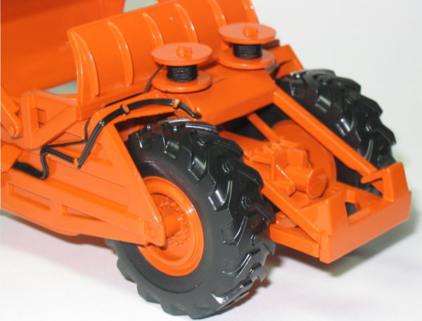 Allis Chalmers TS300 motor scraper
