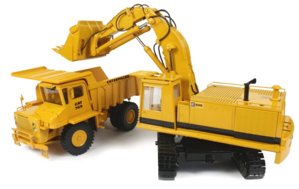 Caterpillar 245 Shovel