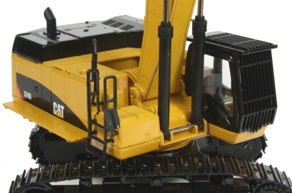 Caterpillar 374D Tracked Excavator