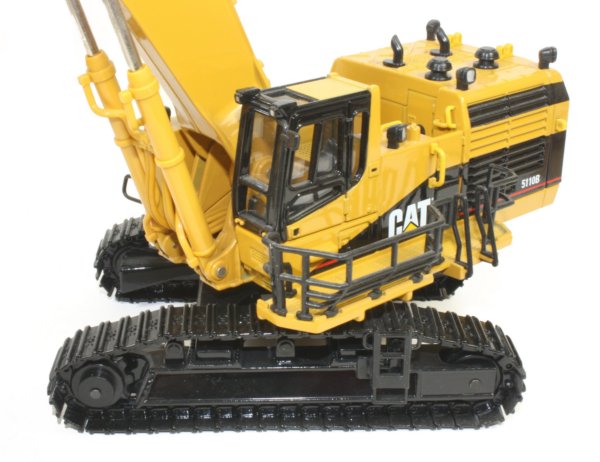 Miniature Construction World - Caterpillar 5110B Tracked