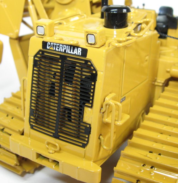 Caterpillar 587T Pipe Layer