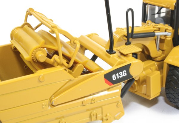 Caterpillar 613G