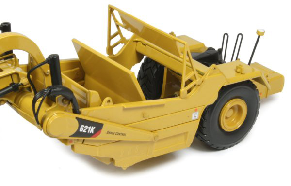 Caterpillar 621K Scraper