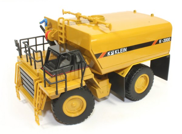 Caterpillar 777D with Klein Tank