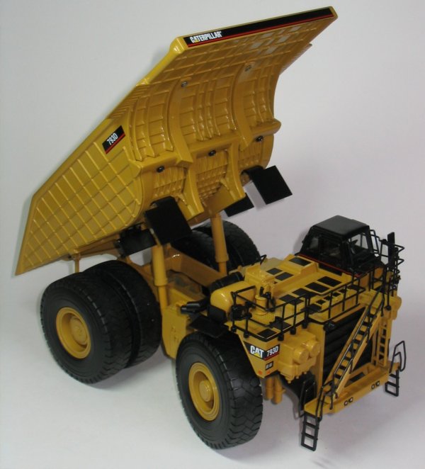 キャタピラー建機　CAT 793D Mining Truck 1/50 793 Mining Truck - Cleveland Brothers Cat