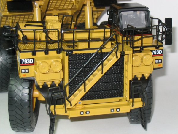Cat 793D mining truck