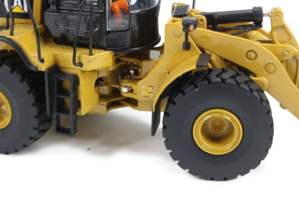 Cat 966M Wheel Loader