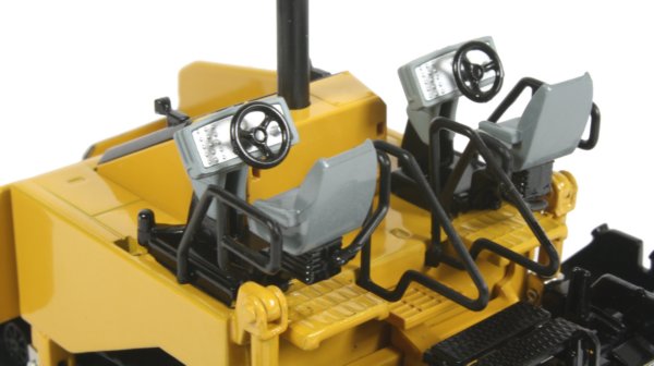 Caterpillar AP655D Tracked Paver