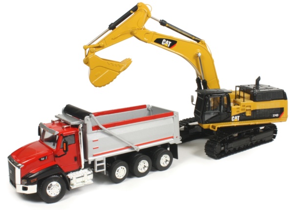 Caterpillar CT660 Dump Truck