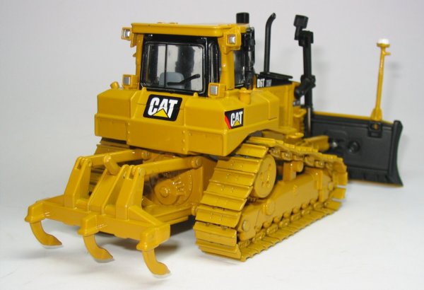 Caterpillar D6T Dozer