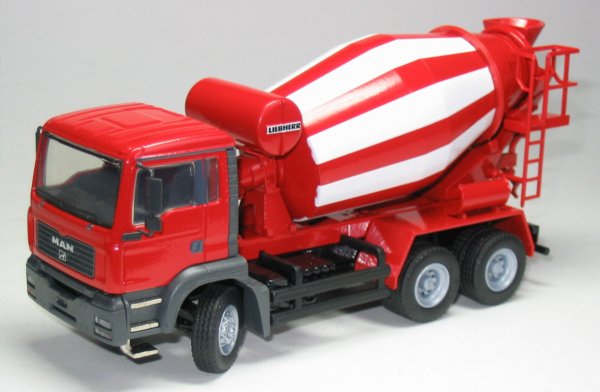 Liebherr HTM704 concrete mixer