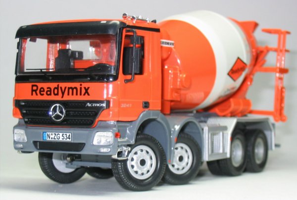 Liebherr HTM904 "Readymix" concrete mixer