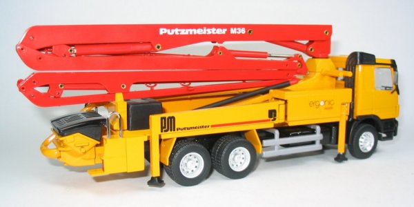 Putzmeister M36 concrete pump