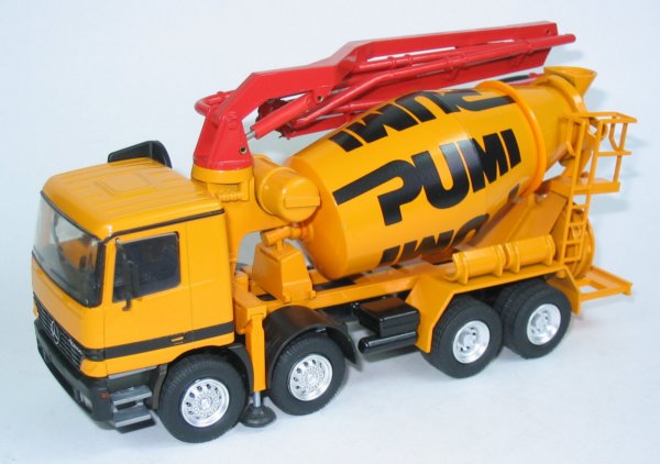 Putzmeister 4-axle Pumi