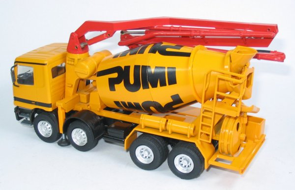 Putzmeister 4-axle Pumi