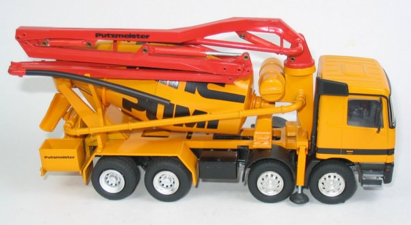 Putzmeister 4-axle Pumi