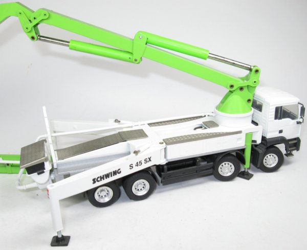 Schwing S45-SX concrete pump