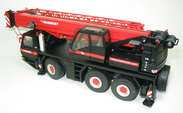 Grove GMK3055 in Mammoet Livery