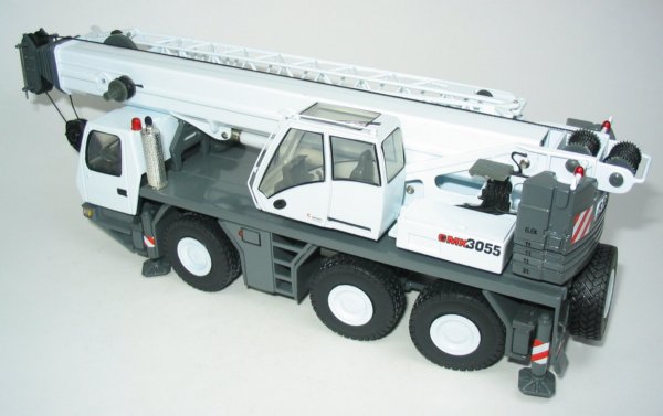 Miniature Construction World - Grove GMK3055 Mobile Crane