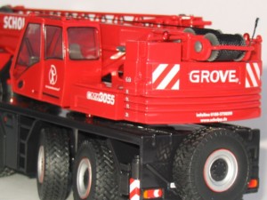 Grove GMK3055 mobile crane in "Scholpp" livery