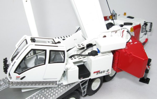 Grove GMK5165-2 Mobile Crane