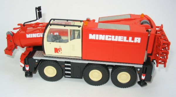 Liebherr LTC1055-3.1 in Minguella livery