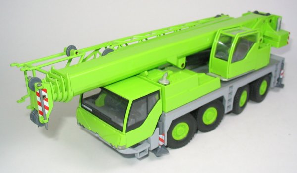Liebherr LTM1060-2 - Kynningsrud