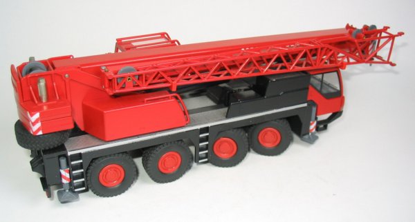 Liebherr LTM1060-2 - Van Seumeren