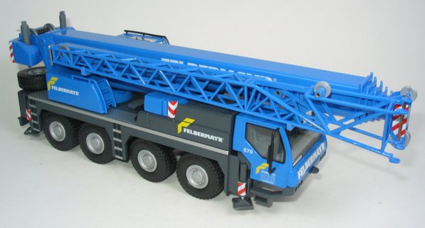 Miniature Construction World - Liebherr LTM1070-4.1 Mobile Crane