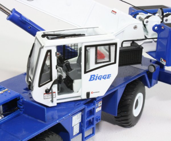 Grove RT540E in Bigge Decoration